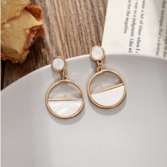 “Round & Round” Marble Resin Drop Festival Earring - Picture 4 of 11